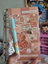 Libreta binder más lápiz capybara  1