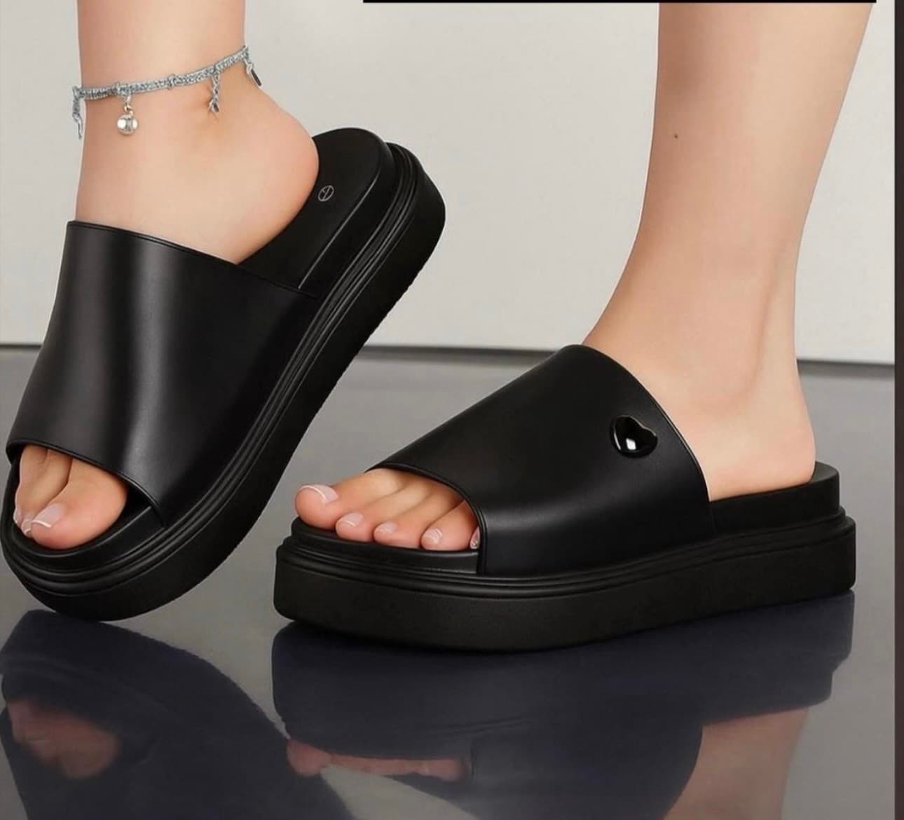 Sandalias dupe c Moran 