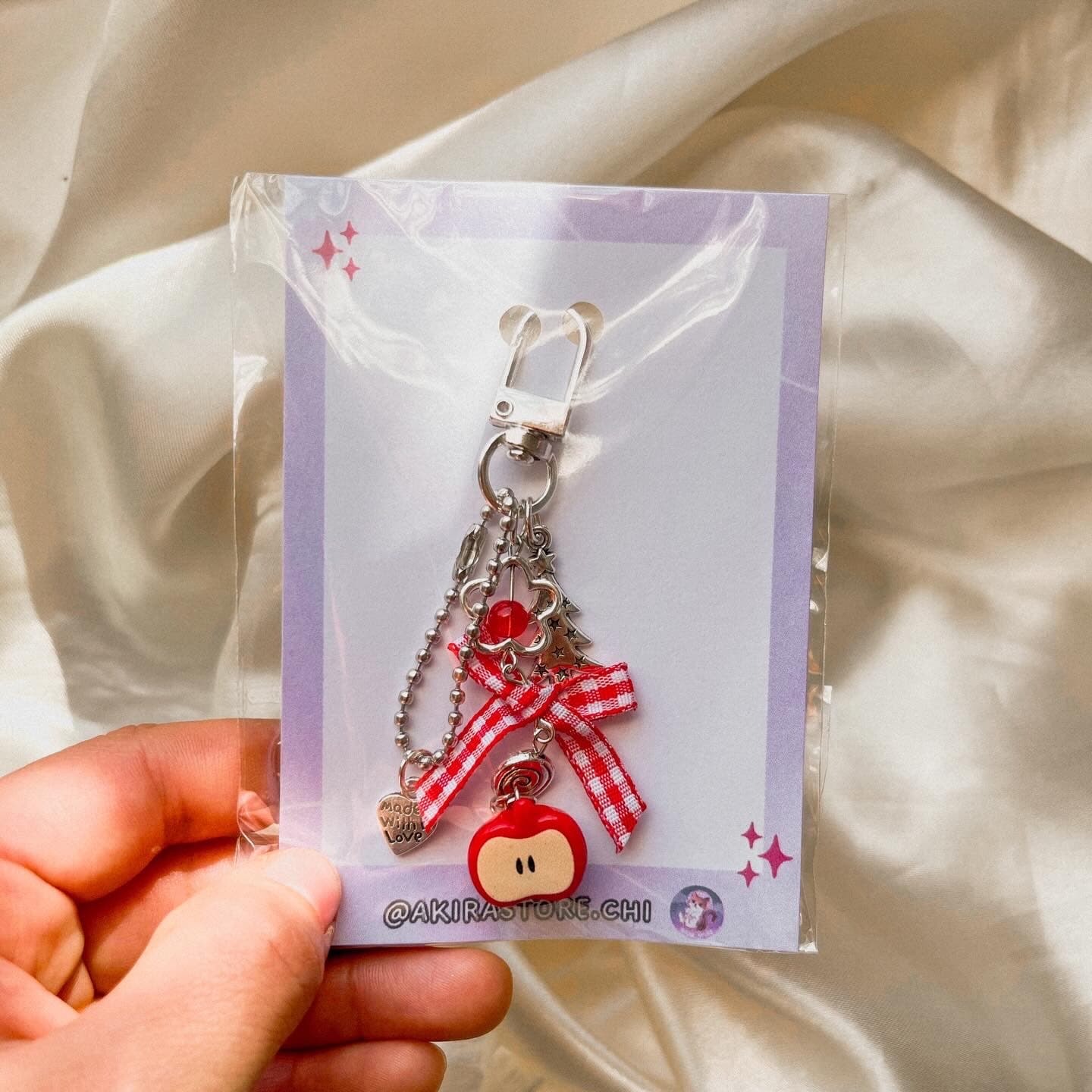 llavero manzanita roja