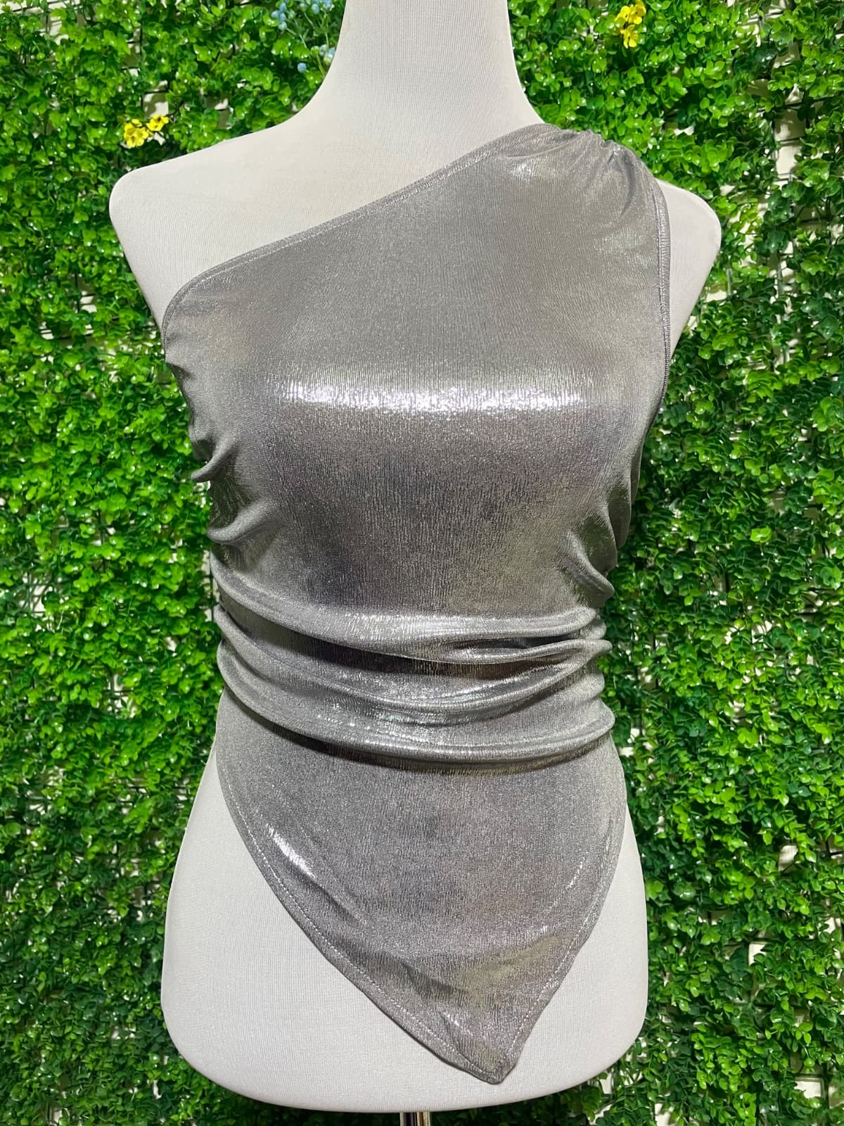 Top Asimétrico Plateado