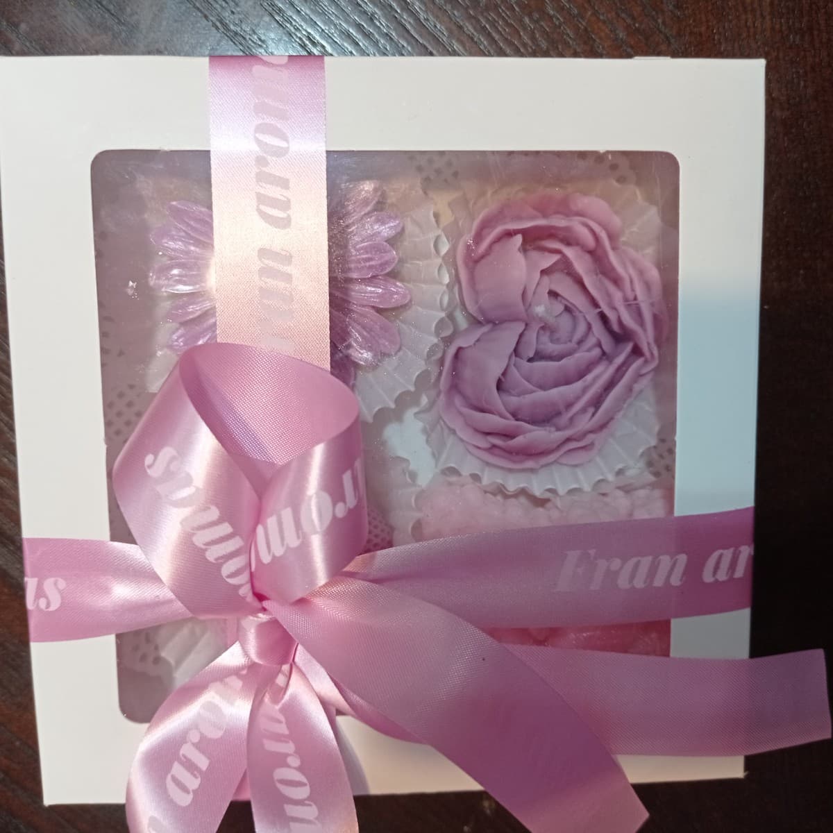 Vela en caja mediana