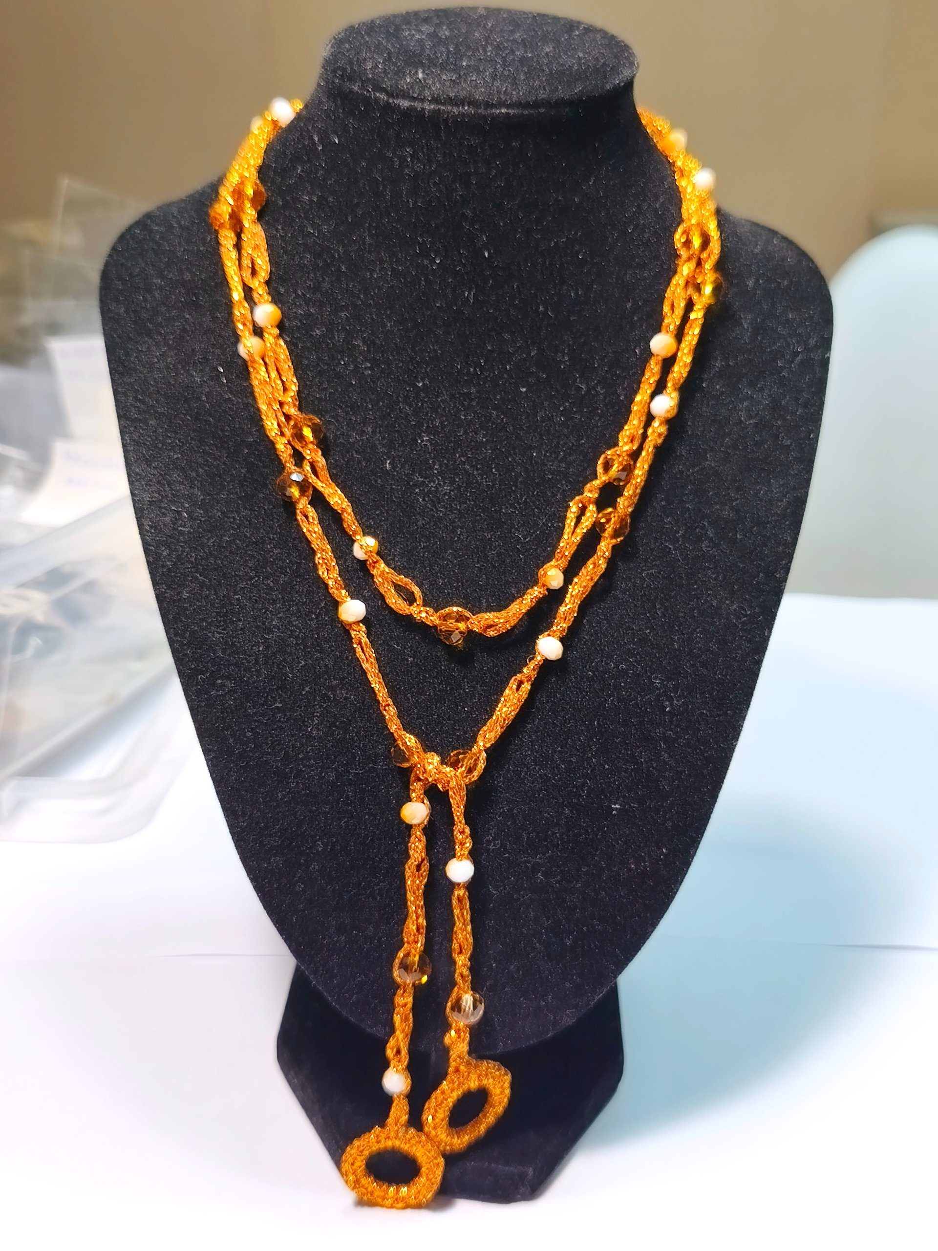 Collar ambar