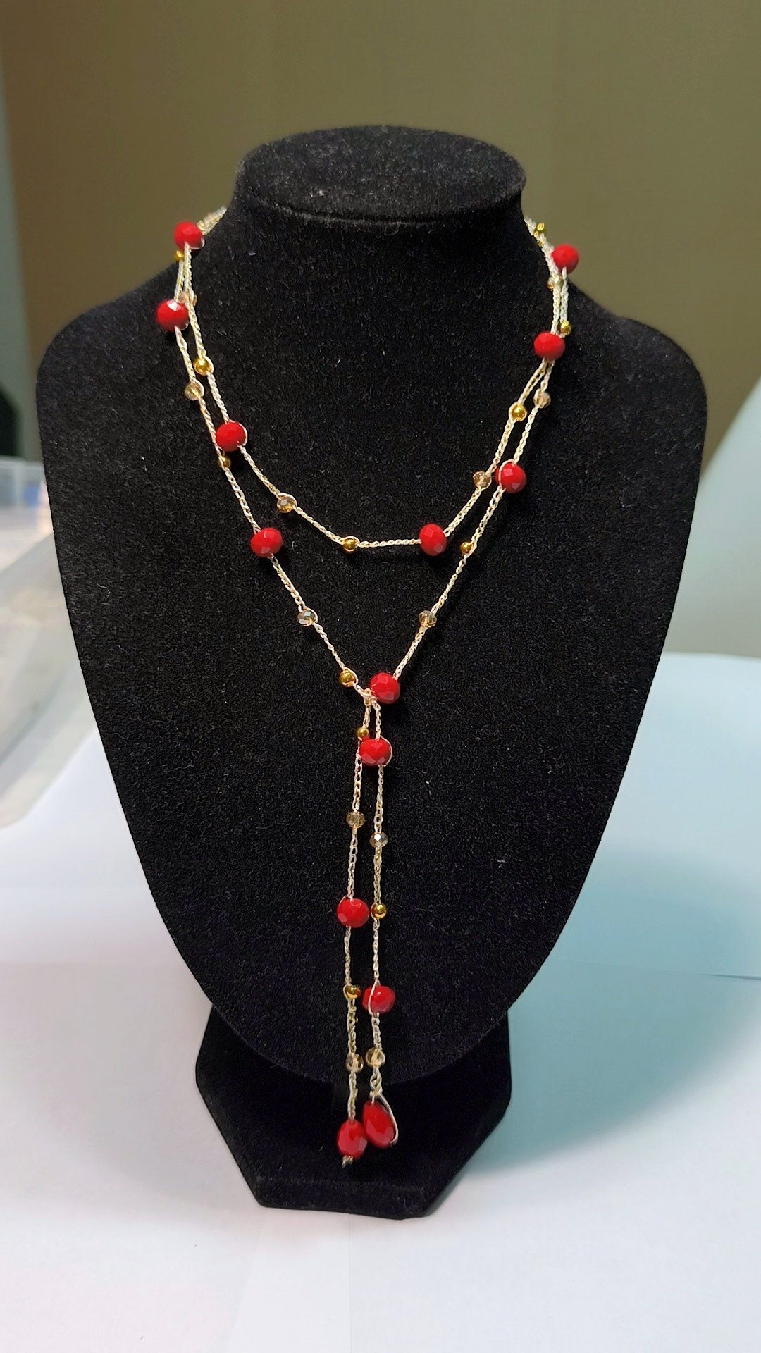 Collar red gold