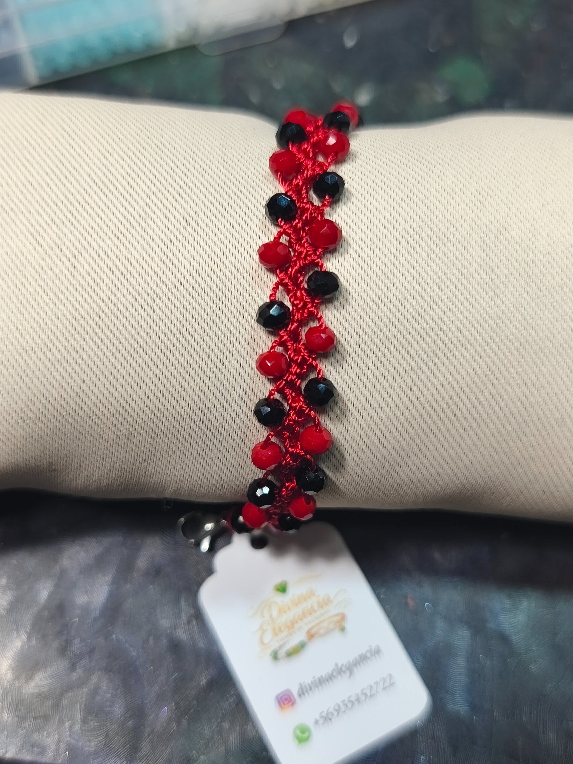 Pulsera red and black 