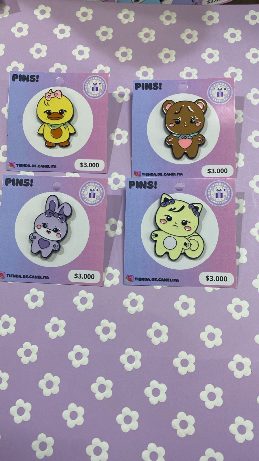 Pin Black Pink
