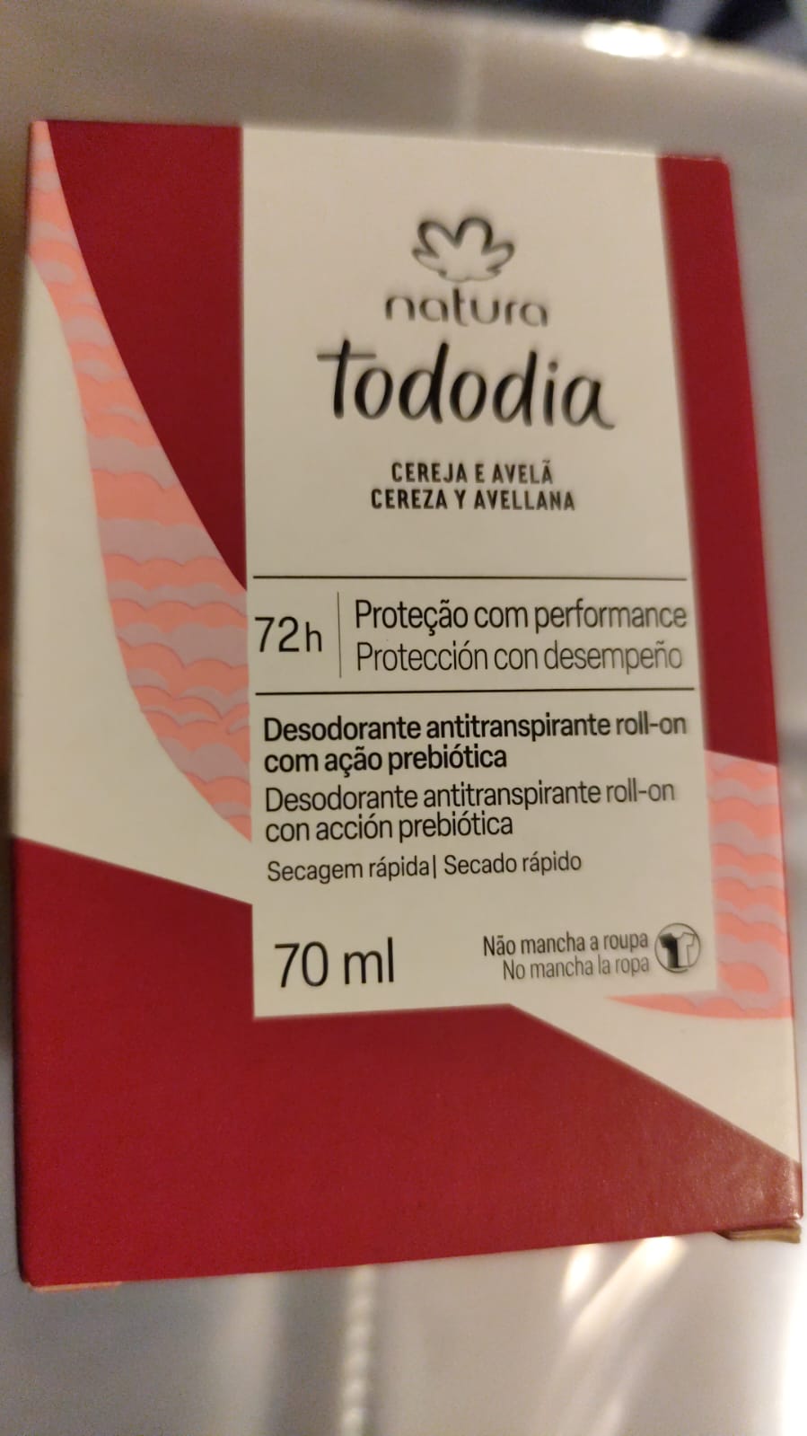 Desodorante antitranspirante cereza y avellana 3