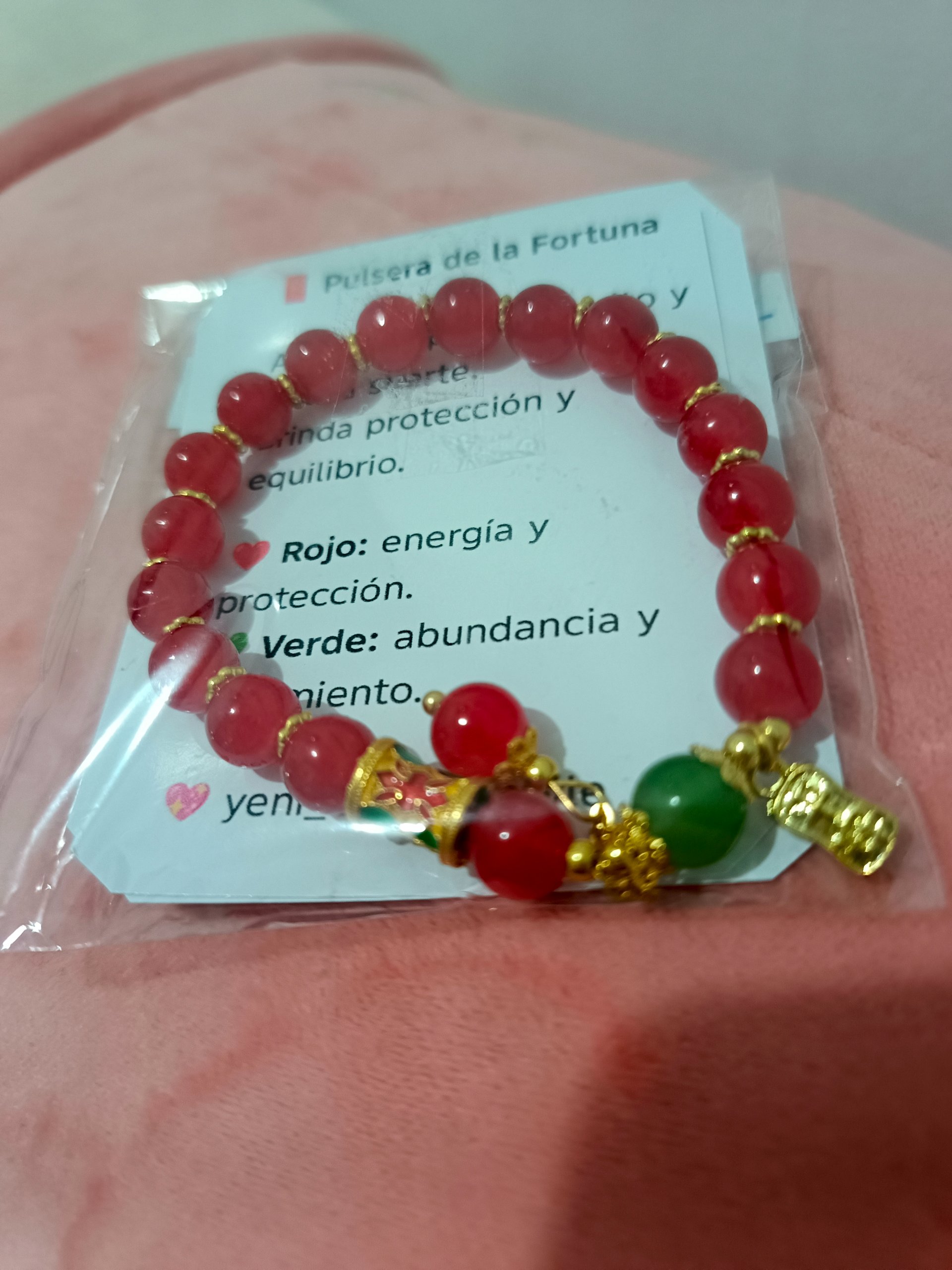 Pulsera roja de protección