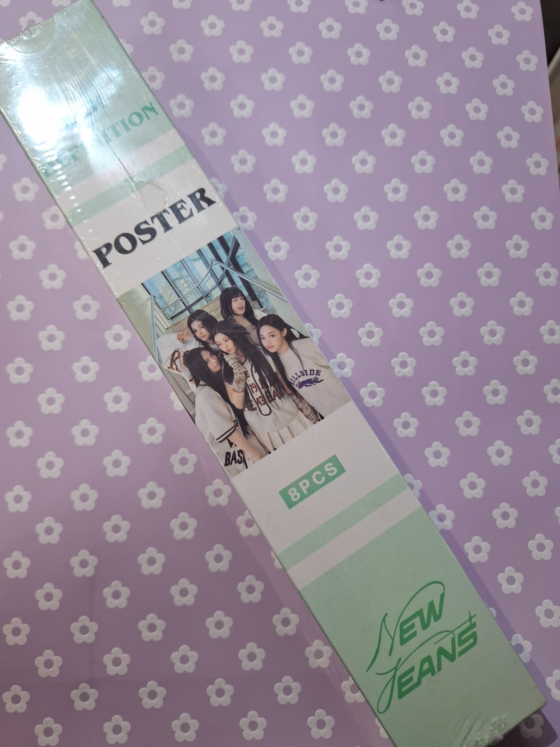 Pack 8 Posters New Jeans 2