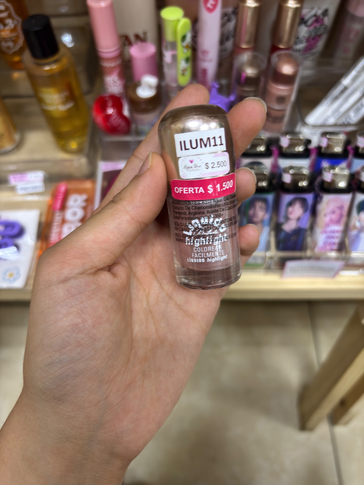 Iluminador líquido tono rosa