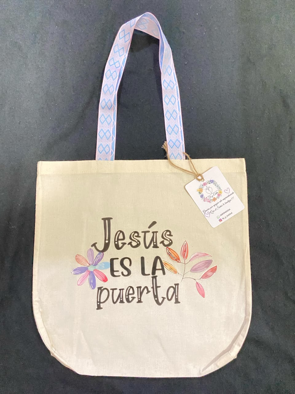 Tote bag